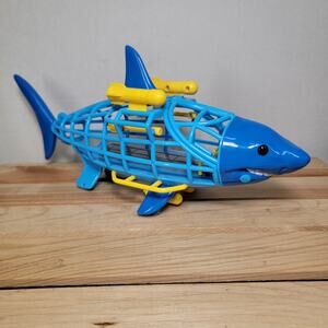Animal Planet Shark Submarine Adventure Shark Submarine w/ Lights & Sound